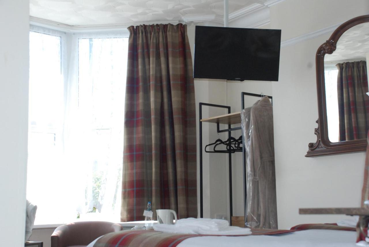 Trevali Guest House บอกเนอร์รีจิส ภายนอก รูปภาพ