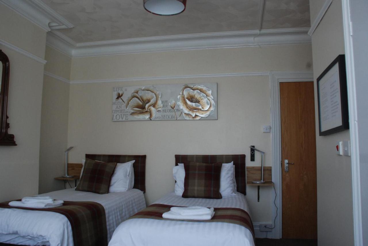 Trevali Guest House บอกเนอร์รีจิส ภายนอก รูปภาพ