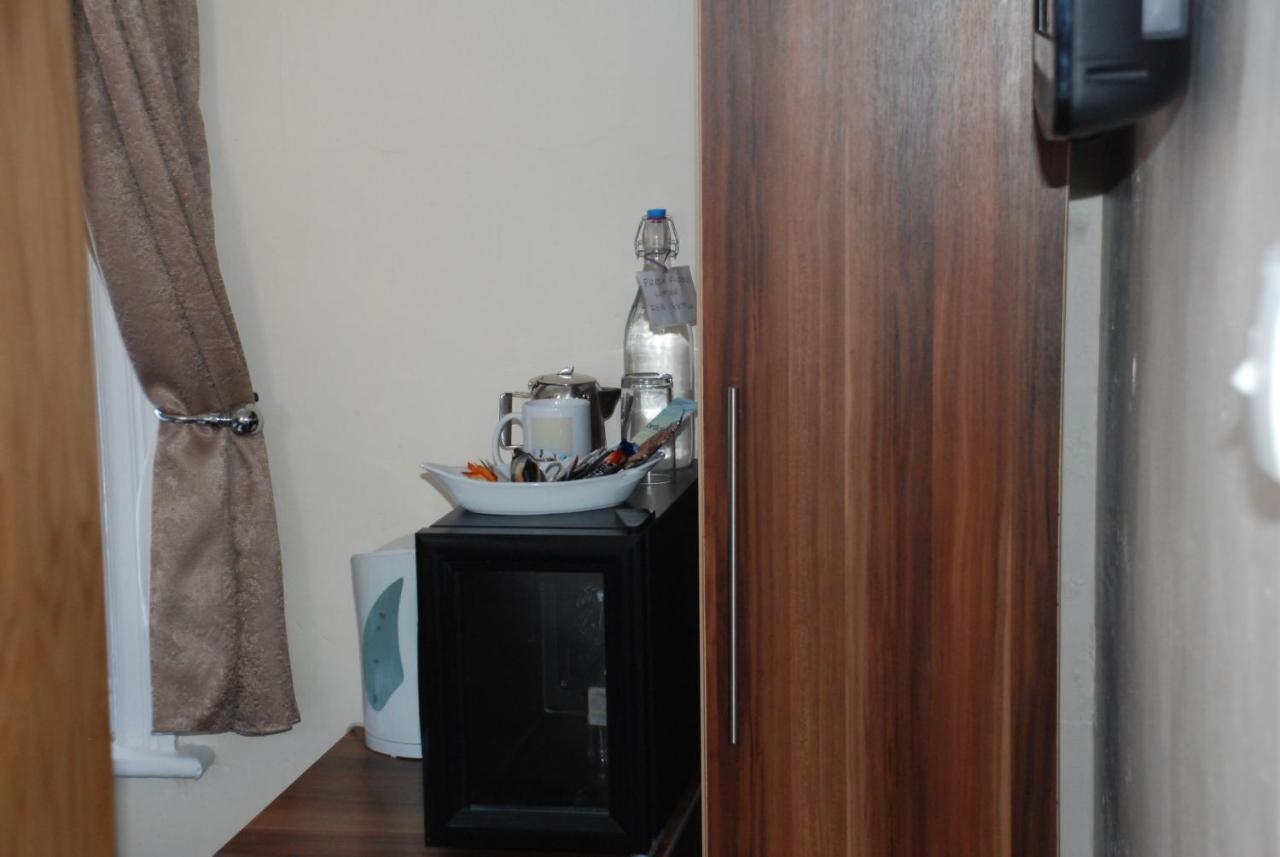 Trevali Guest House บอกเนอร์รีจิส ภายนอก รูปภาพ