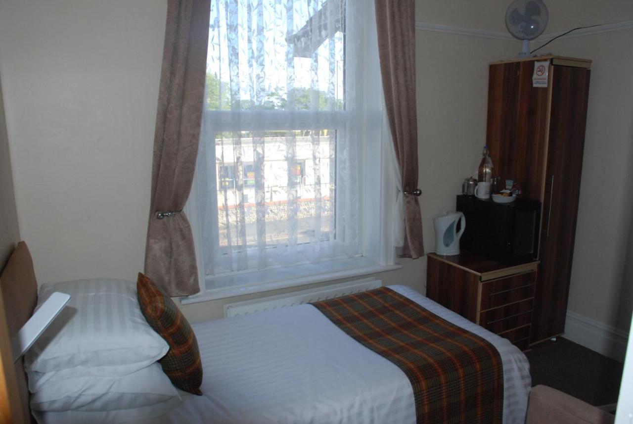 Trevali Guest House บอกเนอร์รีจิส ภายนอก รูปภาพ